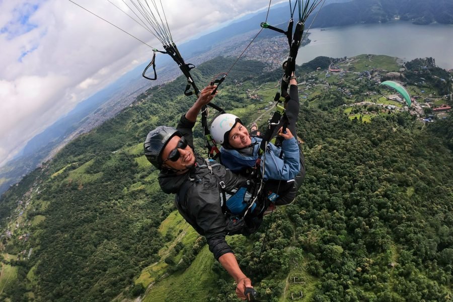 Guatapé Paragliding Adventure Over Guacaica Jungle Views