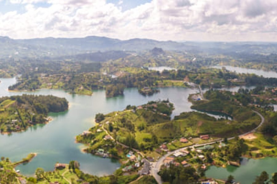 Guatapé Day Trip from Medellín: Boat Tour, Local Food & Llama Experience